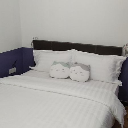爱上海蓝蓝屋民宿 Blue Ocean Station Penampang Habitación foto