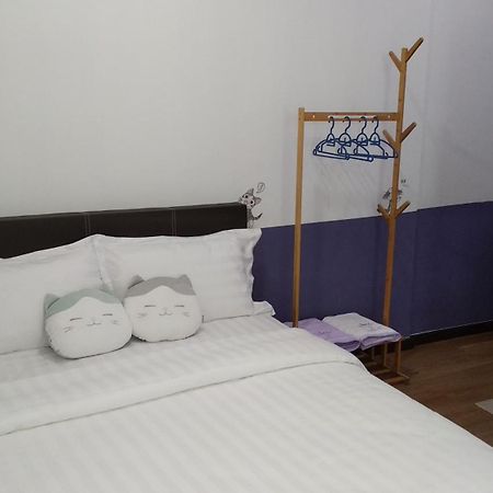 爱上海蓝蓝屋民宿 Blue Ocean Station Penampang Habitación foto